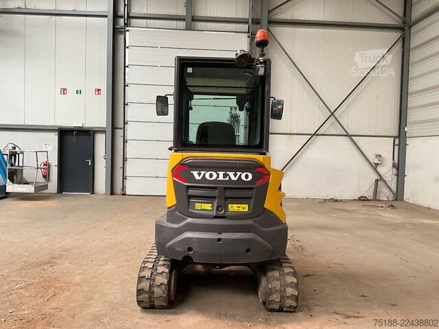 μίνι εκσκαφέας Volvo EC 27 D