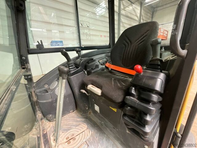 μίνι εκσκαφέας Volvo EC 27 D