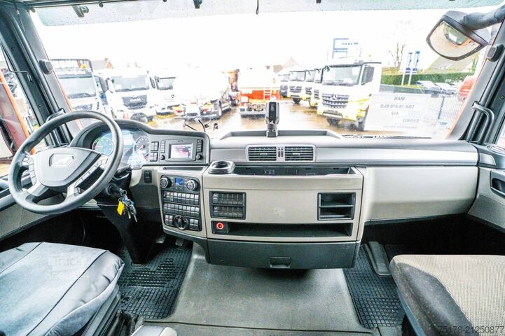 Standard tractor MAN TGX 18.470 BLS