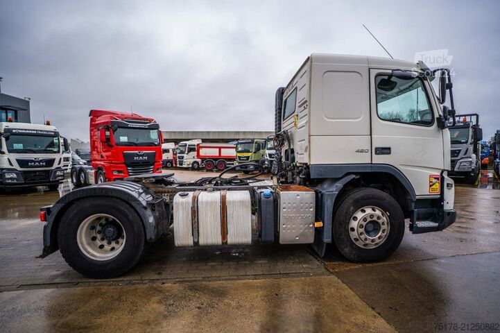 Standard tractor VOLVO FMX 420 VEB+ // HYDR