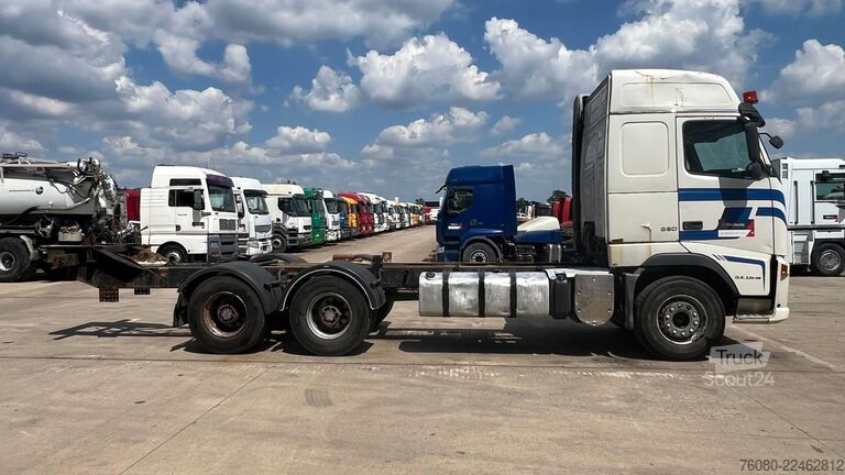 Chassis com cabina Volvo FH 16 660 (BIG HUB / GRAND PONT / EJE GRANDE / ...