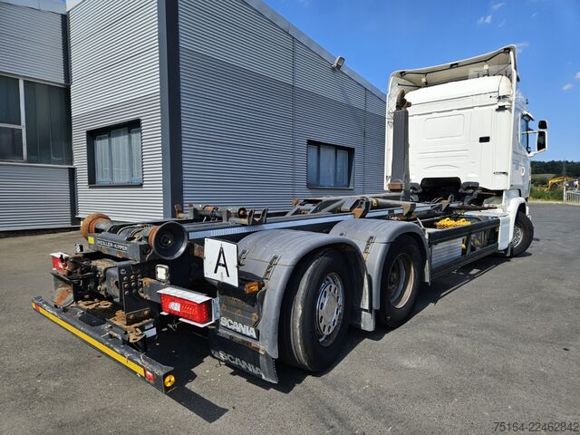 Autocamion cu cârlig pentru containere SCANIA R 450 6x2 Nachlauflenkachse