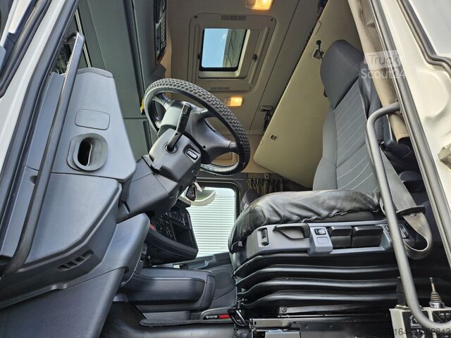 Autocamion cu cârlig pentru containere SCANIA R 450 6x2 Nachlauflenkachse