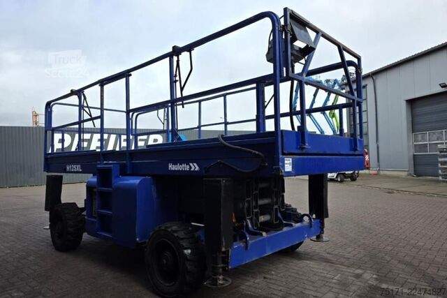 Elevador de tijera Haulotte H12SXL Diesel, 4x4 Drive, 12m Working Height, 700k
