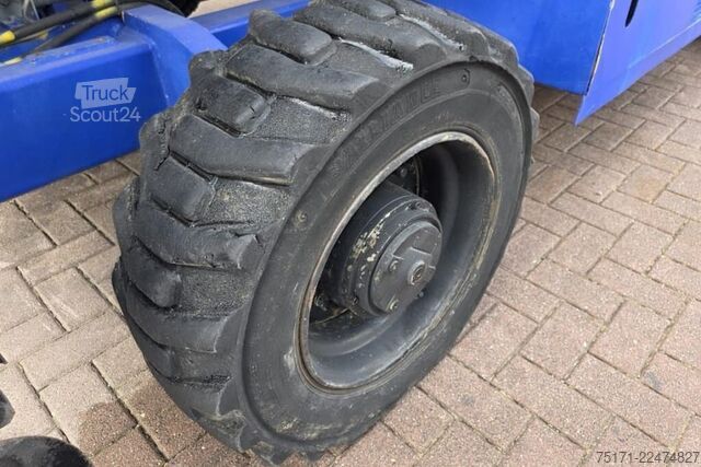 Elevador de tijera Haulotte H12SXL Diesel, 4x4 Drive, 12m Working Height, 700k