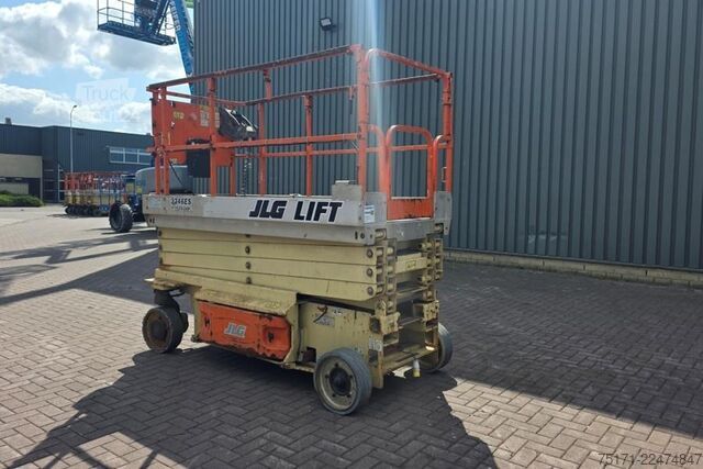 Ножичний підйомник JLG 3246ES Electric, 11.7m Working Height, 320kg Capac