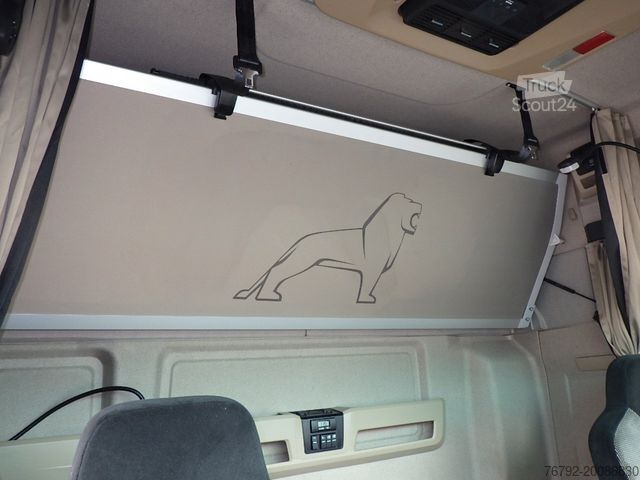 Vacuum tank truck MAN TGX 26.460 LL XXL/Ret/Pritsche/Heitling/Kompress