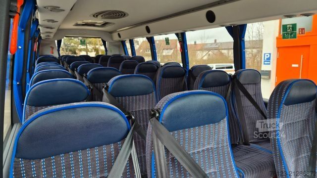Minibus IVECO 2x Daily 70 Lagerfahrzrug Ferqui Sunrise 2,5 m B