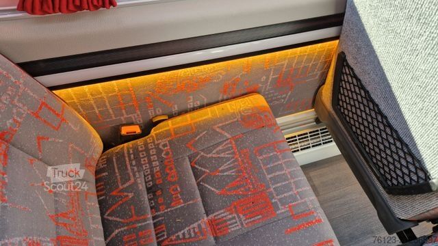 Minibus MERCEDES-BENZ Sprinter 415 ,19 Schlafsessel Sonderpreis COC