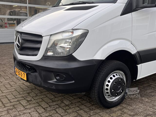 Nákladné vozidlo s plošinou a žeriavom Mercedes-Benz Sprinter 513cdi 130pk DC Laadkraan Hiab 017T Ai...