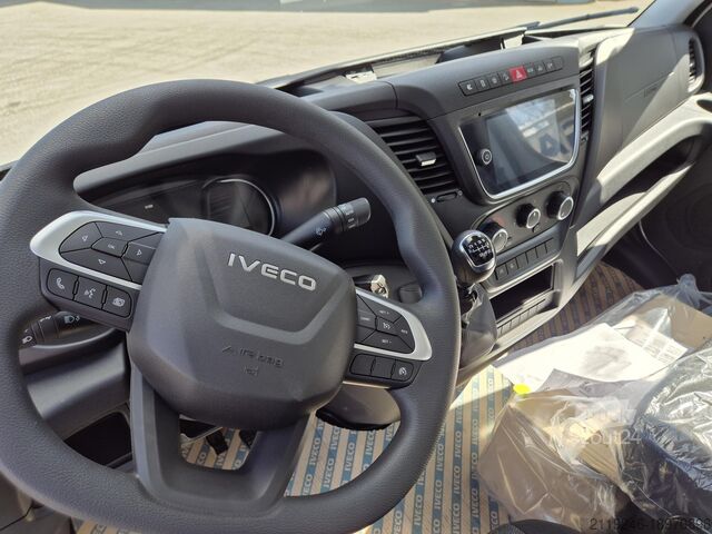 Ciężarówka z platformą Iveco 35S14 Pritsche