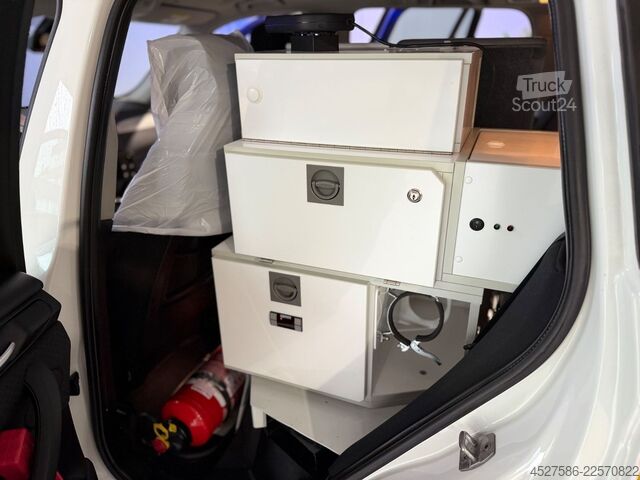 Fire truck BMW X3 xDrive 20 d*4x4ALLRAD*NEF*.NOTARZT