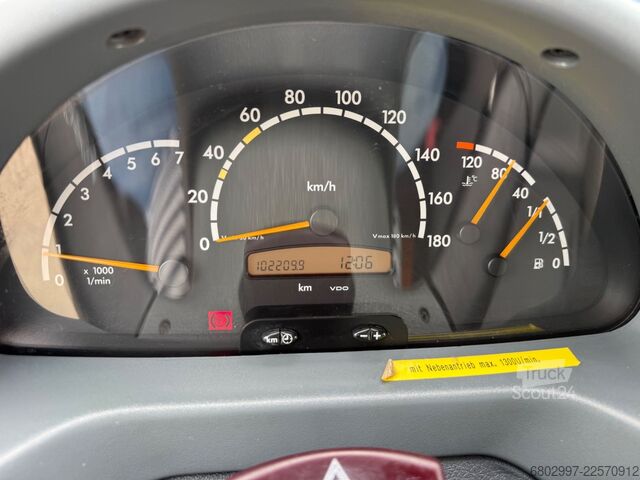 Pick-up van MERCEDES-BENZ Sprinter 413 CDI 4X4 ALLRAD DoKa+Kran Atlas 35.1