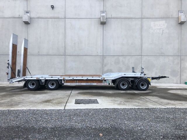 Matala lavetti perävaunu Möslein T 4 VB H1  neuer 4 Achs Tieflader hydraulischen Rampen