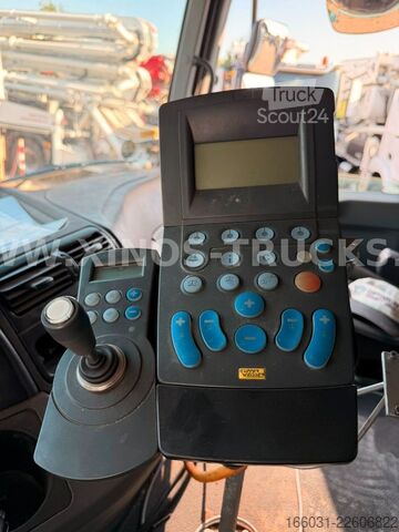 Самосвал MERCEDES-BENZ Actros 2646 6X4 Meiller Streu/Schaufel Winte