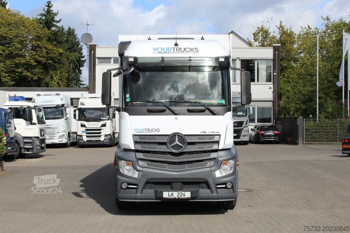 Chladený nákladný automobil Mercedes-Benz Actros 2533 E6 Kühlkoffer Lift-Lenkachse LBW