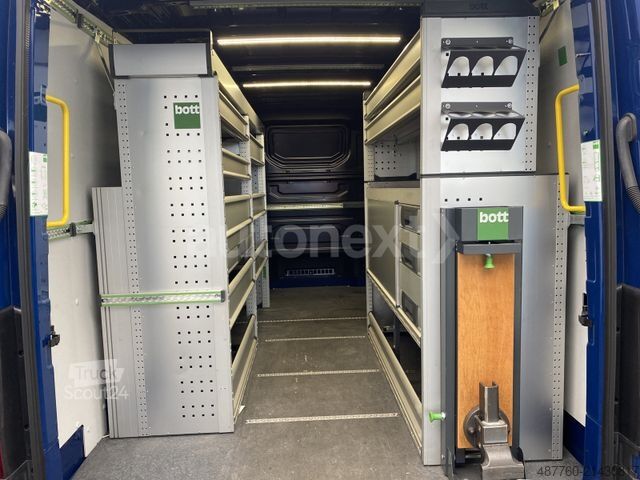 Fourgon tôlé VOLKSWAGEN Crafter 35 Automatik *Werkstatt* LED+Kamera+Navi