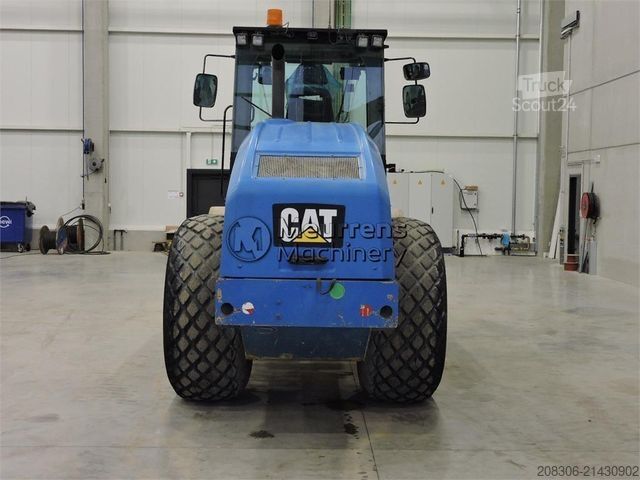 Tek tamburlu silindir CATERPILLAR CS78B