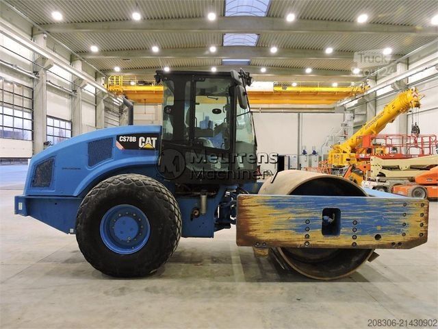 Tek tamburlu silindir CATERPILLAR CS78B