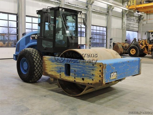 Tek tamburlu silindir CATERPILLAR CS78B