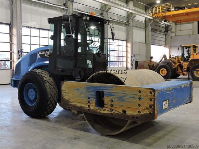 Tek tamburlu silindir CATERPILLAR CS78B