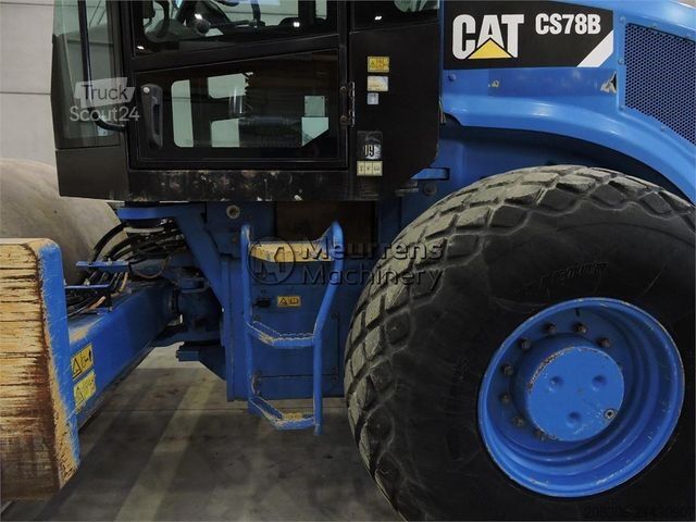 Tek tamburlu silindir CATERPILLAR CS78B