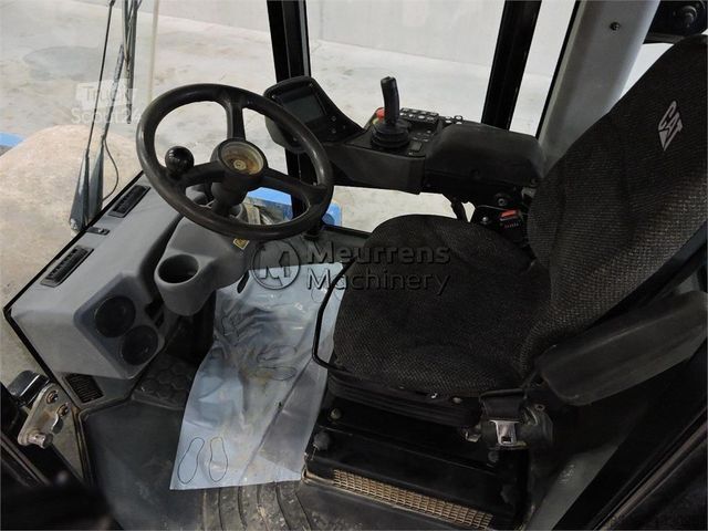 Tek tamburlu silindir CATERPILLAR CS78B