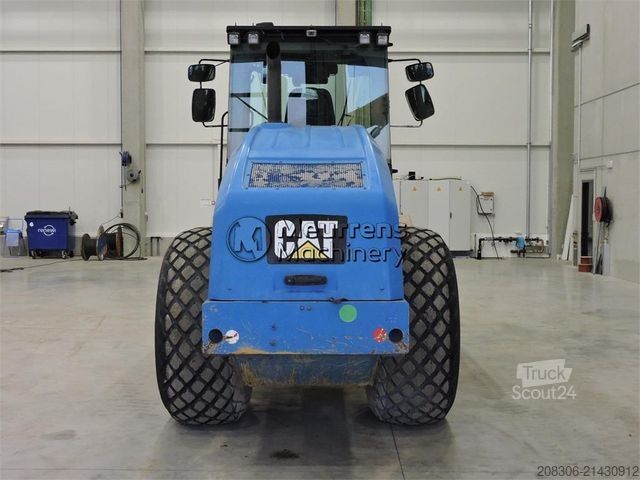 Tek tamburlu silindir CATERPILLAR CS78B