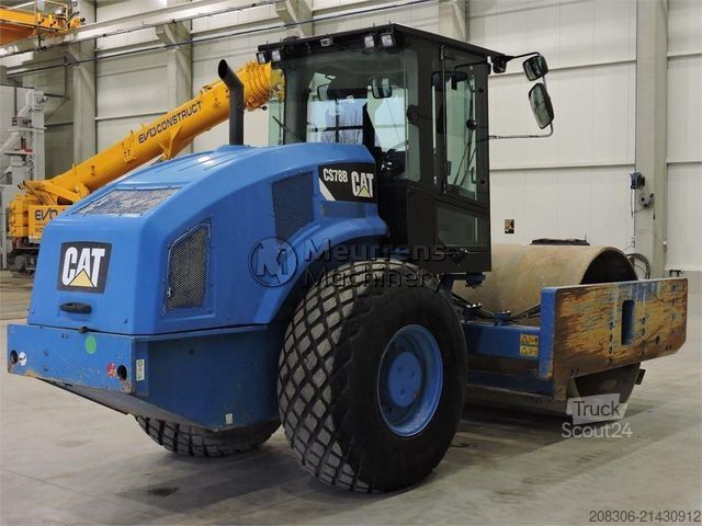 Tek tamburlu silindir CATERPILLAR CS78B