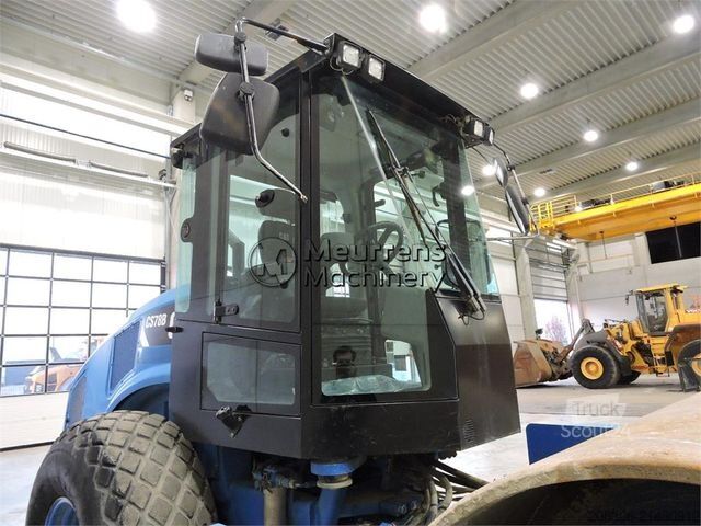 Tek tamburlu silindir CATERPILLAR CS78B