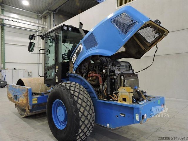 Tek tamburlu silindir CATERPILLAR CS78B