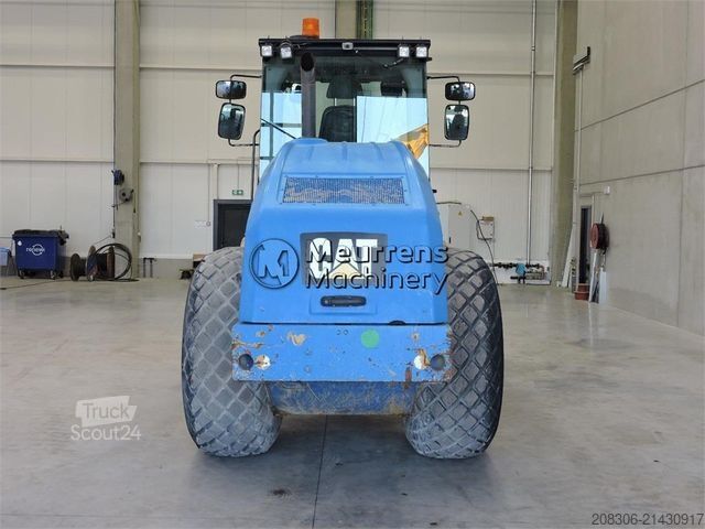 Tek tamburlu silindir CATERPILLAR CS78B