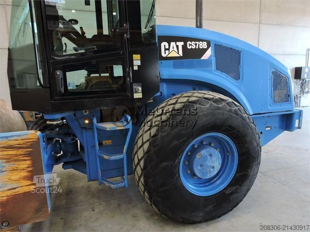 Tek tamburlu silindir CATERPILLAR CS78B