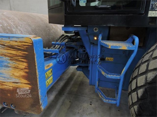 Tek tamburlu silindir CATERPILLAR CS78B