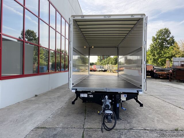 Remorque à caisse Möslein TK0105D-L Weiß  Tandem Koffer, Ladebordwand 1,5 t + DurchladbarNeufahrzeug --