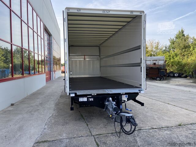 Remorque à caisse Möslein TK0105D-L Weiß  Tandem Koffer, Ladebordwand 1,5 t + DurchladbarNeufahrzeug --