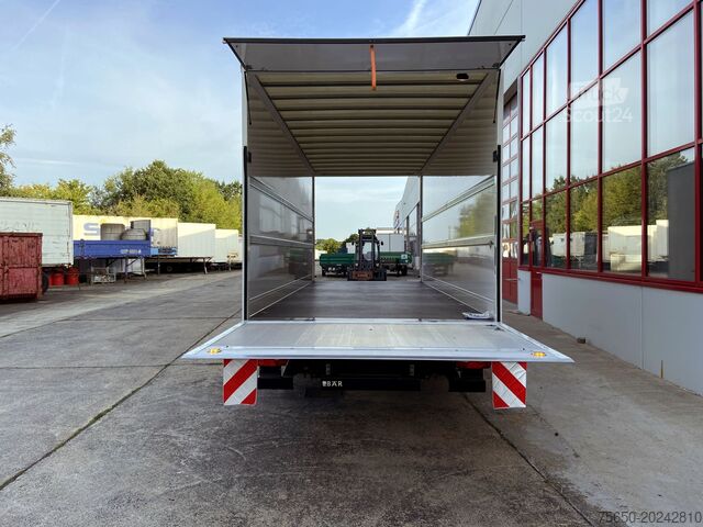 Remorque à caisse Möslein TK0105D-L Weiß  Tandem Koffer, Ladebordwand 1,5 t + DurchladbarNeufahrzeug --