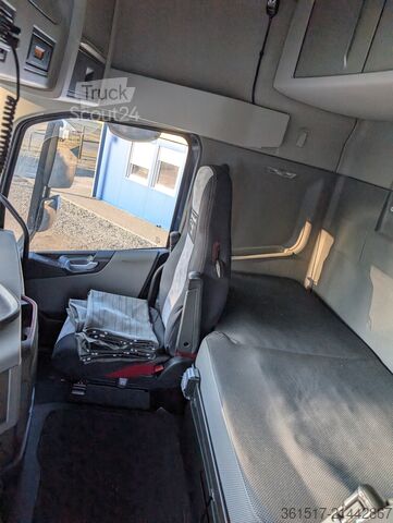 Standartinis vilkikas Volvo FH500