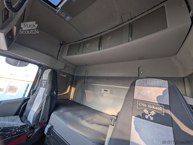 Standartinis vilkikas Volvo FH500