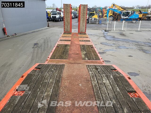 Low loader Kässbohrer LB3E Extendable Lift Axle Steering Axle Ramps A...