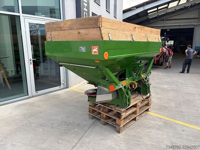 Mēslo izkliedētājs Amazone ZA-M 1500