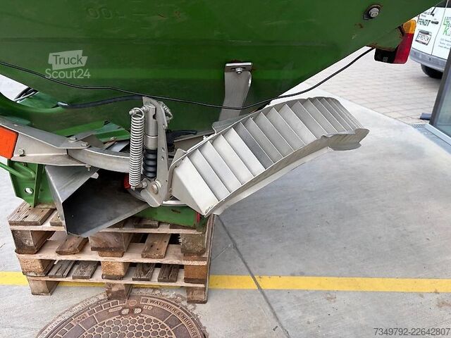 Mēslo izkliedētājs Amazone ZA-M 1500