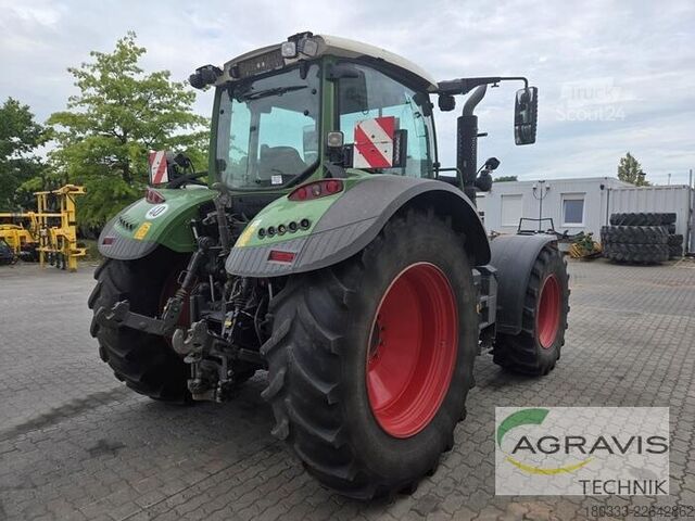 Traktor Fendt 724 VARIO S4