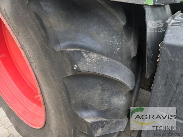 Traktor Fendt 724 VARIO S4