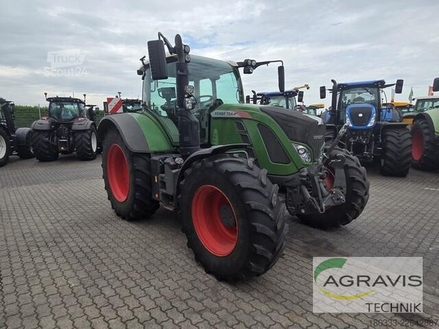 Traktor Fendt 724 VARIO S4