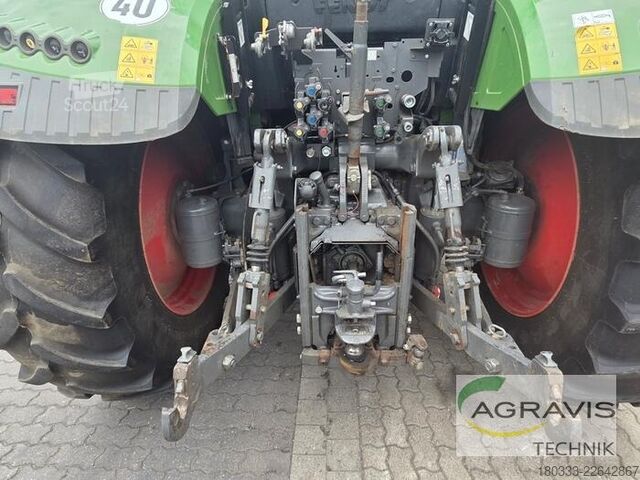 Traktor Fendt 724 VARIO S4