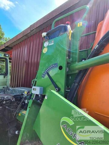 Pflanzenschutzmaschine Amazone UX 4200 SPECIAL