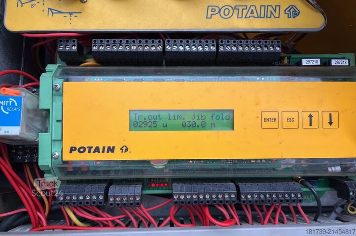 Macara turn mobil autopropulsată Potain IGO32 Tri/A Mobile self-erecting tower c