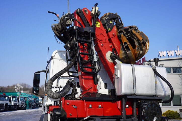 Kran Mercedes-Benz Antos 3240 8×2 / Typhoon L170Z3 crane