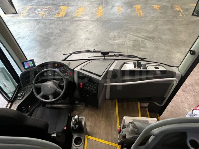  Van Hool EX17